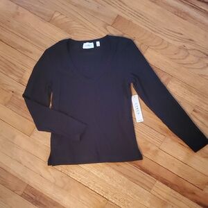 Cyrus Black V-Neck Slim Long Sleeve Top